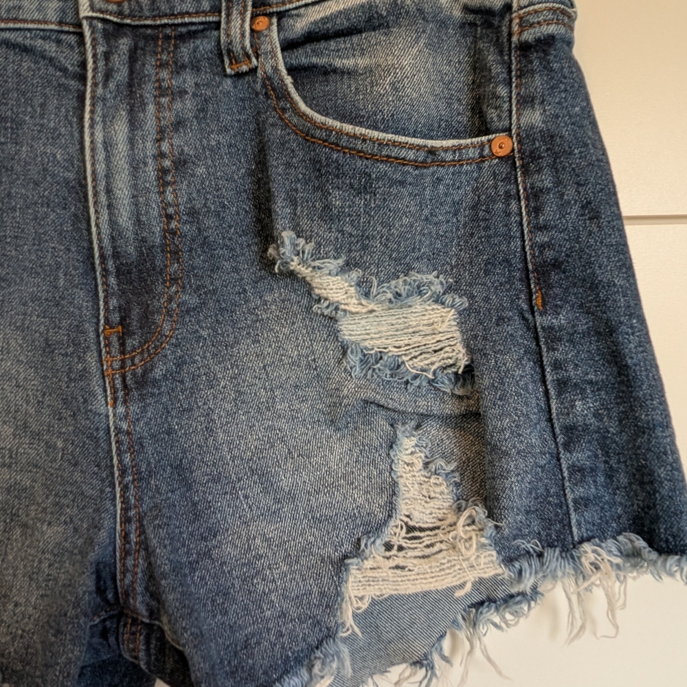 Kendall & Kylie Icon Shorts Denim Distressed Jean Shorts Size 7 28 Booty 3 In - Picture 3 of 10